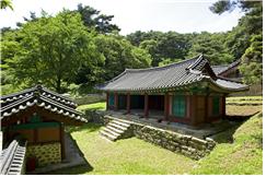 숭렬전 (Shrine Sungryeoljeon) 보물