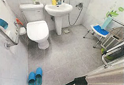 (광주시) 욕조철거 및 안전바 설치, 타일 교체 사업 후 사진