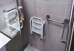 (하남시)　욕실 접이식 의자 및 안전손잡이 설치 사업 후 사진